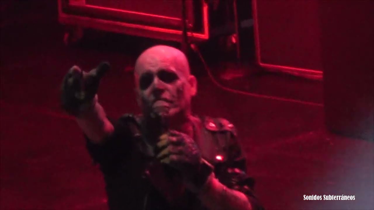 MIchale Graves en Chile 2024 - Last caress, Mommy..., Shining