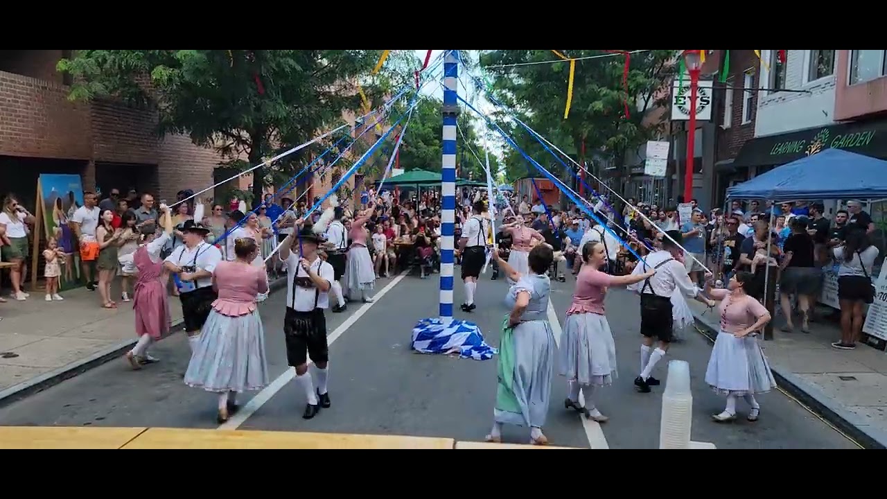 Maypole dance by the United German Hungarian dance group,  Brauhaus Schmitz!