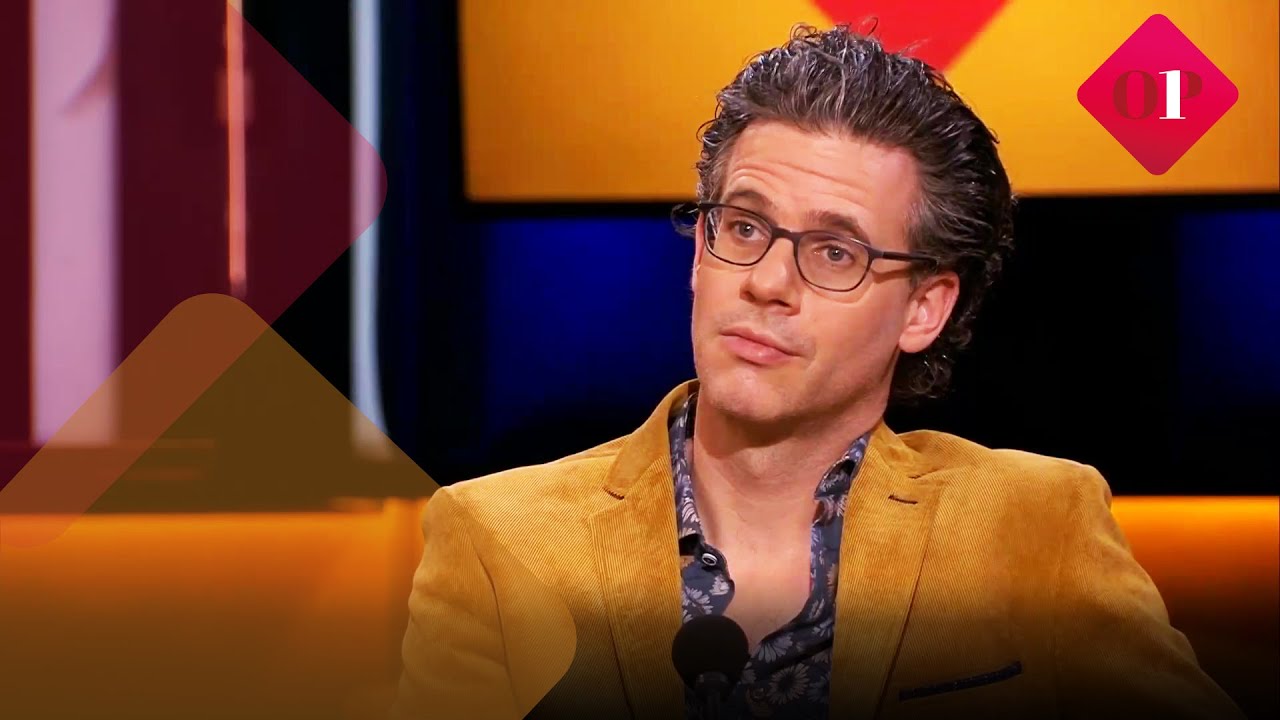 Presentator Erik Dijkstra brengt ode aan Per Seconde Wijzer-proefspeler Kees van Heerikhuize | Op1