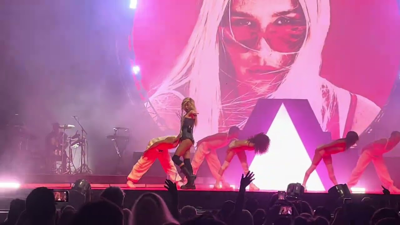 Kesha Performs “Joyride”, Tits Out Tour, Pittsburgh PA, July 26th 2025