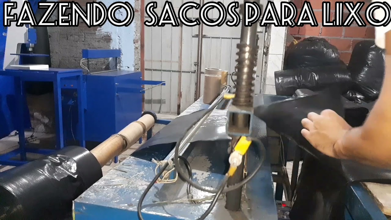 #32 fazendo sacos para lixo.
