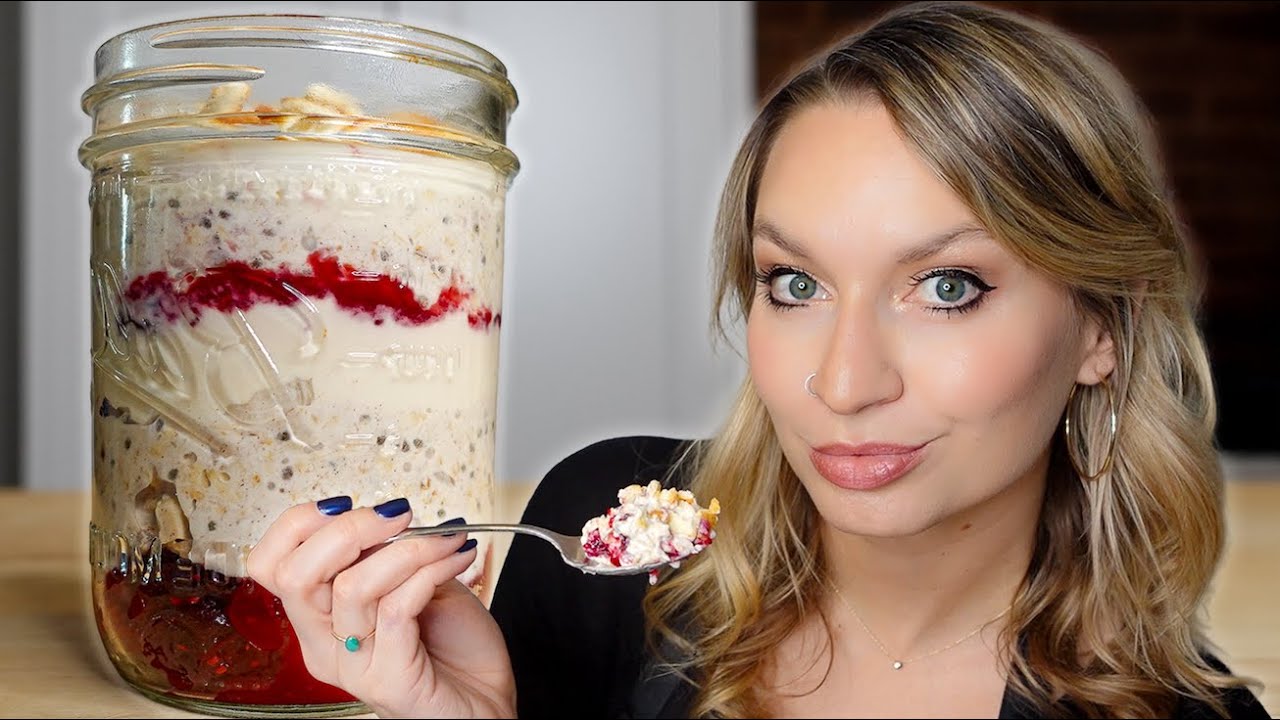 How to Make Cranberry Cheesecake Overnight Oats
