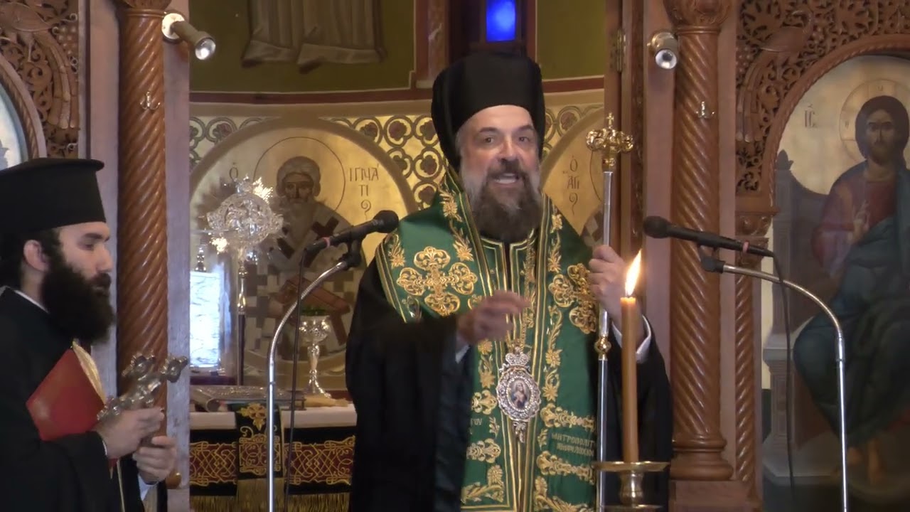 Η ΚΟΠΗ ΤΗΣ ΒΑΣΙΛΟΠΙΤΑΣ ΣΤΟΝ ΙΕΡΟ ΜΗΤΡΟΠΟΛΙΤΙΚΟ ΝΑΟ ΘΗΡΑΣ