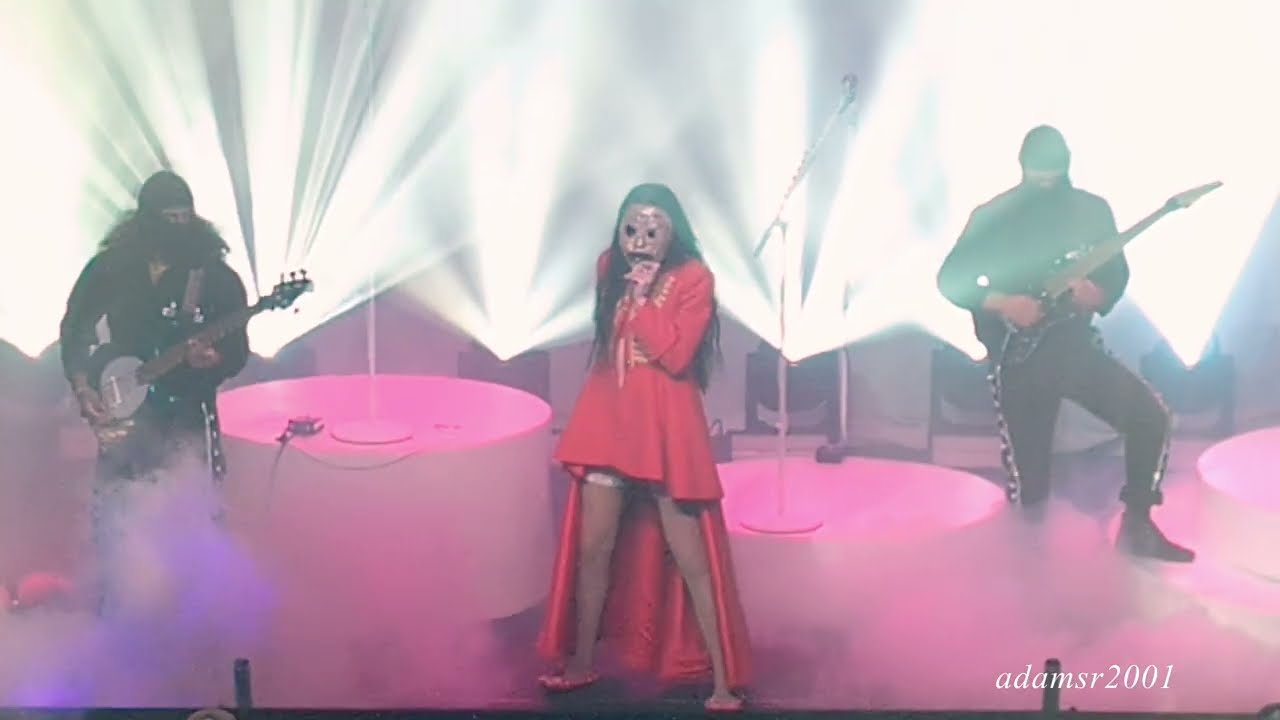 Poppy - Scary Mask - Live in Denver - 2025
