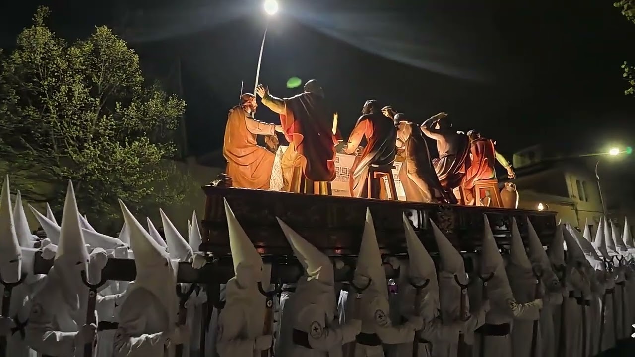 La Santa Cena por Aguirre. Miércoles Santo 2025. Semana Santa de Cuenca. Procesión del Silencio
