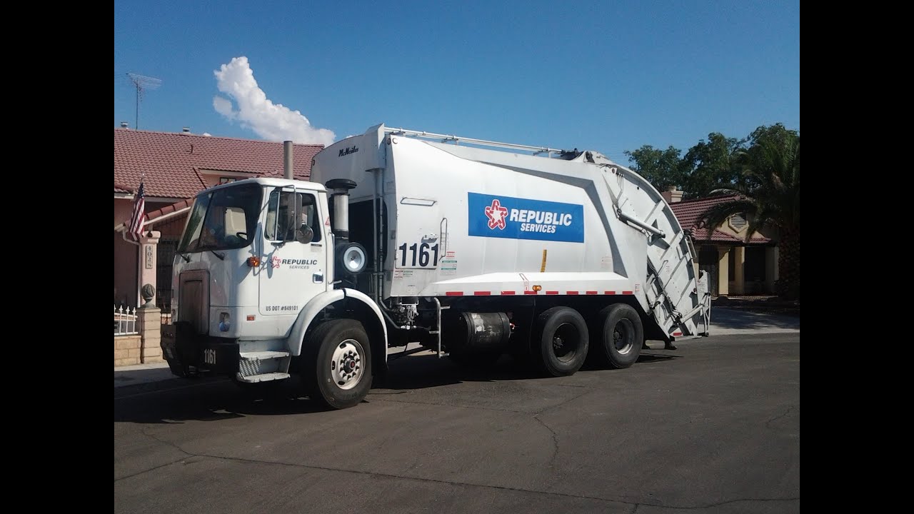 Republic Services - Volvo Xpeditor McNeilus RL truck 1161 (Keasha & OB) P-1