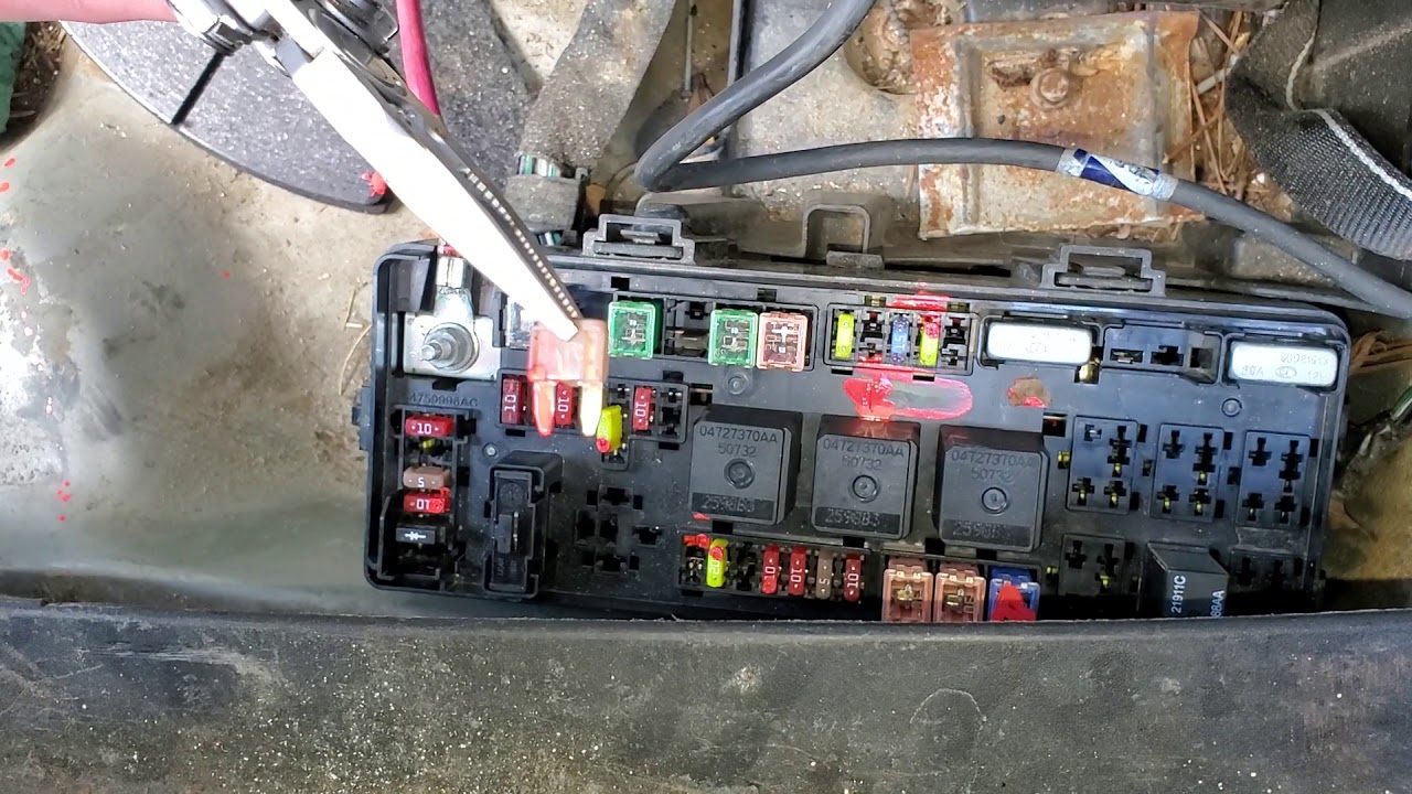 2009 Chrysler 300 Power Door Lock, Power Window Fuse & Circuit Breaker Location