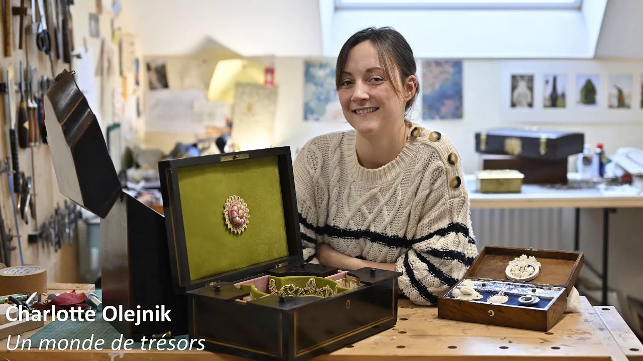 Portrait de Charlotte Olejnik : un monde de trésors