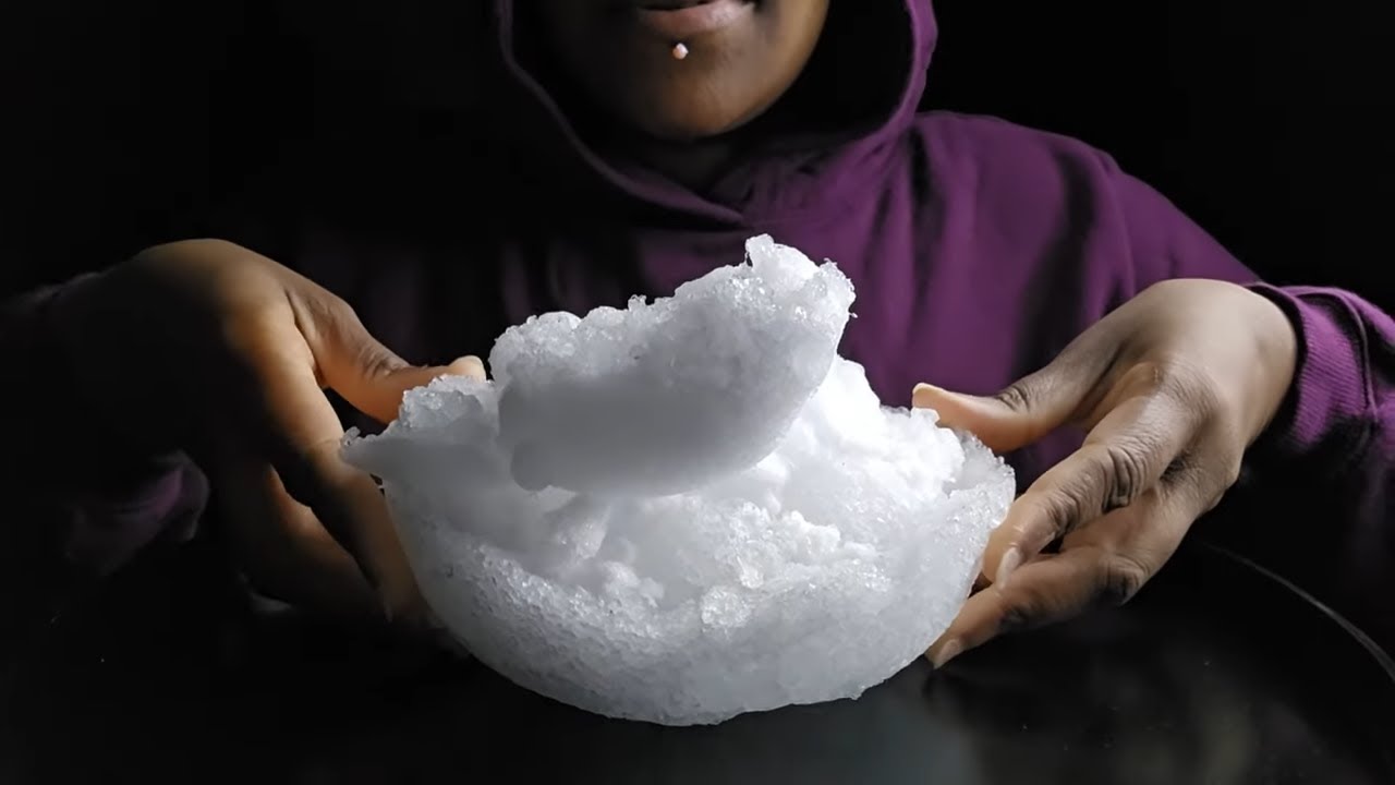 FROZEN CRUNCHY SHAVED ICE BOWL & SHAVED ICE BALLS & ADDED FRESH POWDERY ICE #iceeating #asmr