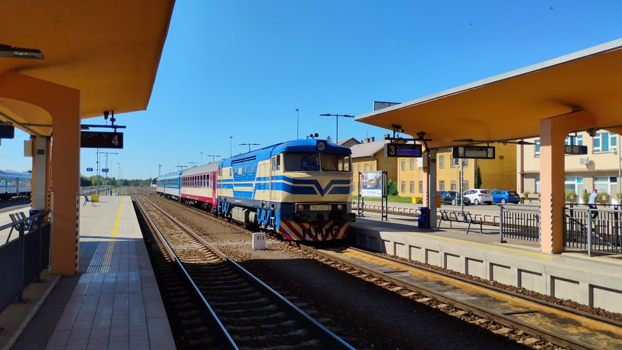Lokomotivy 751.207, 742.522 + 742.529 Veselí nad Moravou 21.9. 2025
