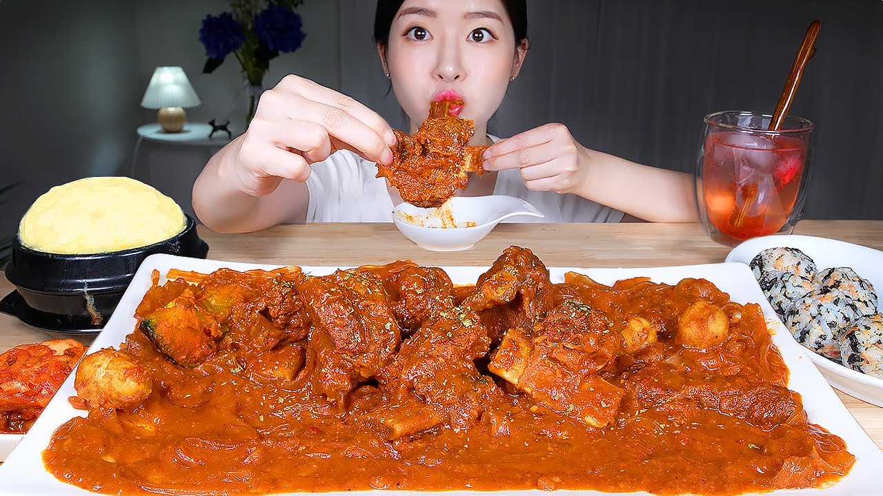 ASMR MUKBANG | Пряные розовые тушеные говяжьи ребрышки ★ рисовые шарики с тунцом и майонезом