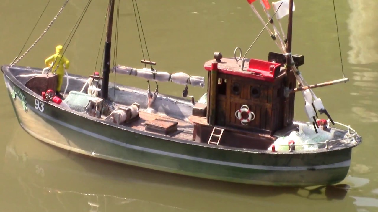 Diane - scale model RC fishing boat - VMK