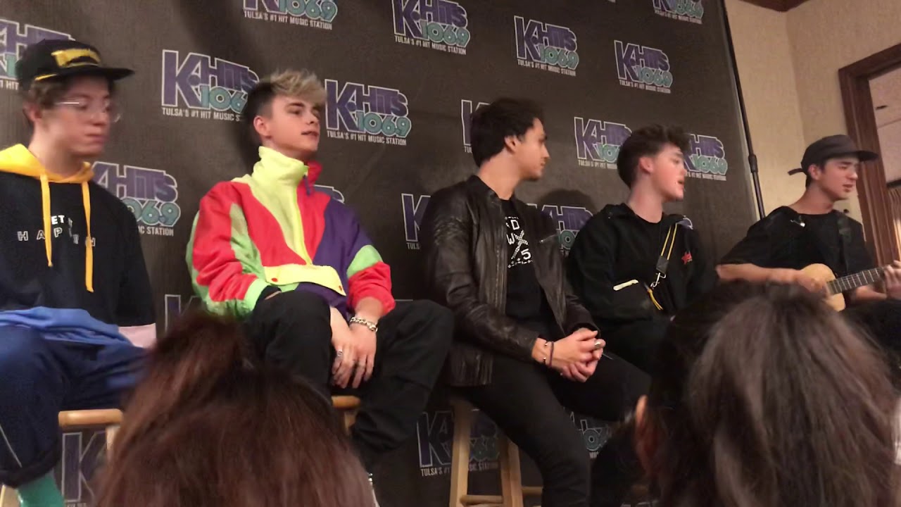 WHY DONT WE PREFORMING TWIST & SHOUT!