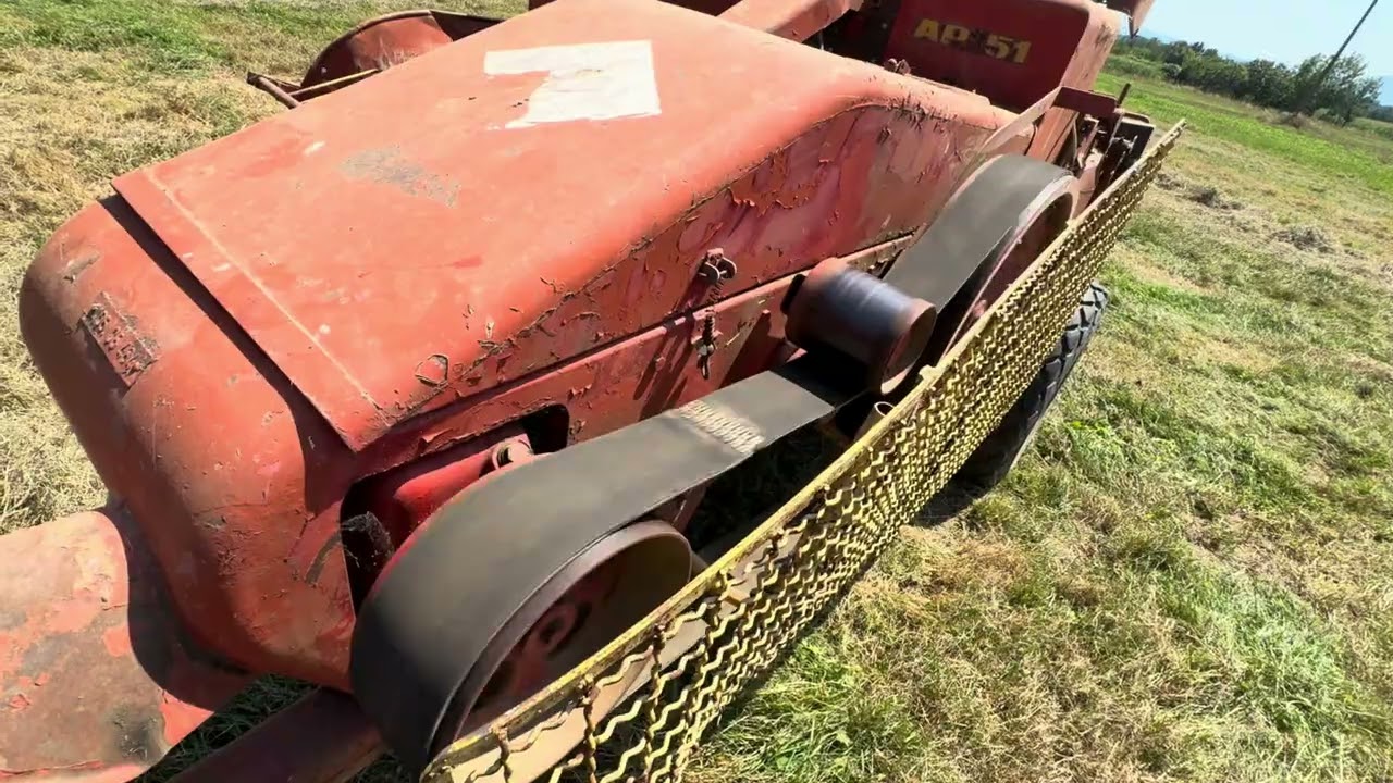 Raking and Baling Hay with Eicher Tiger & Steyr 9094 | Welger AP51 Baler