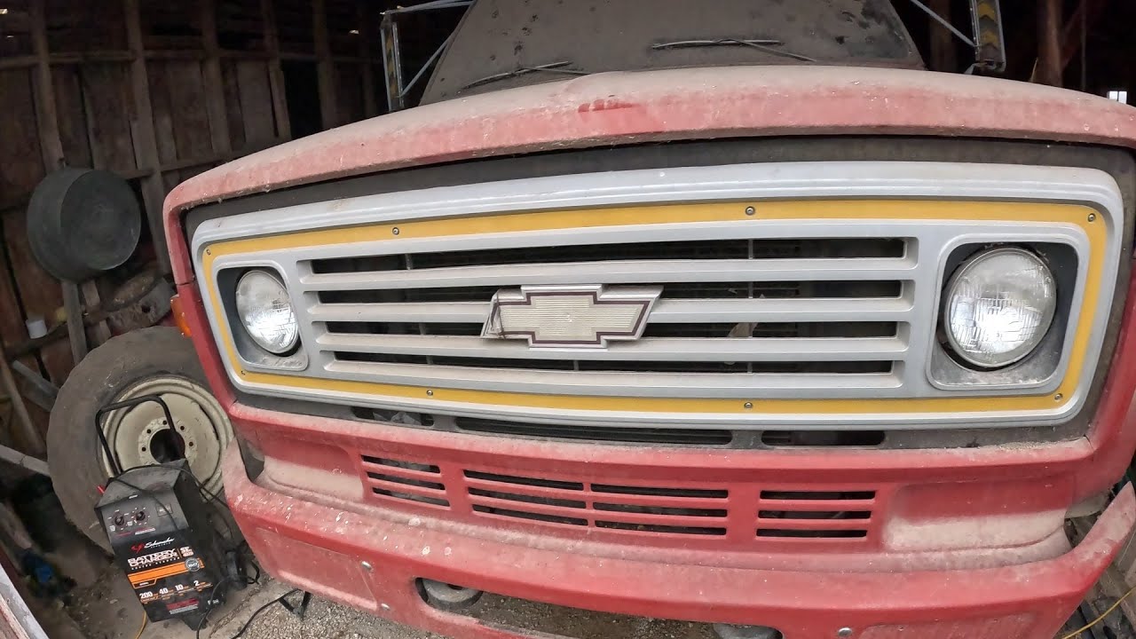 Chevy C60. NO BRAKES!!!