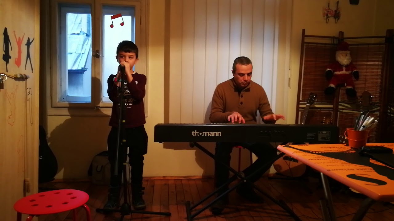 Марио и Анди, урок по пеене в MusicRoom - "He is"