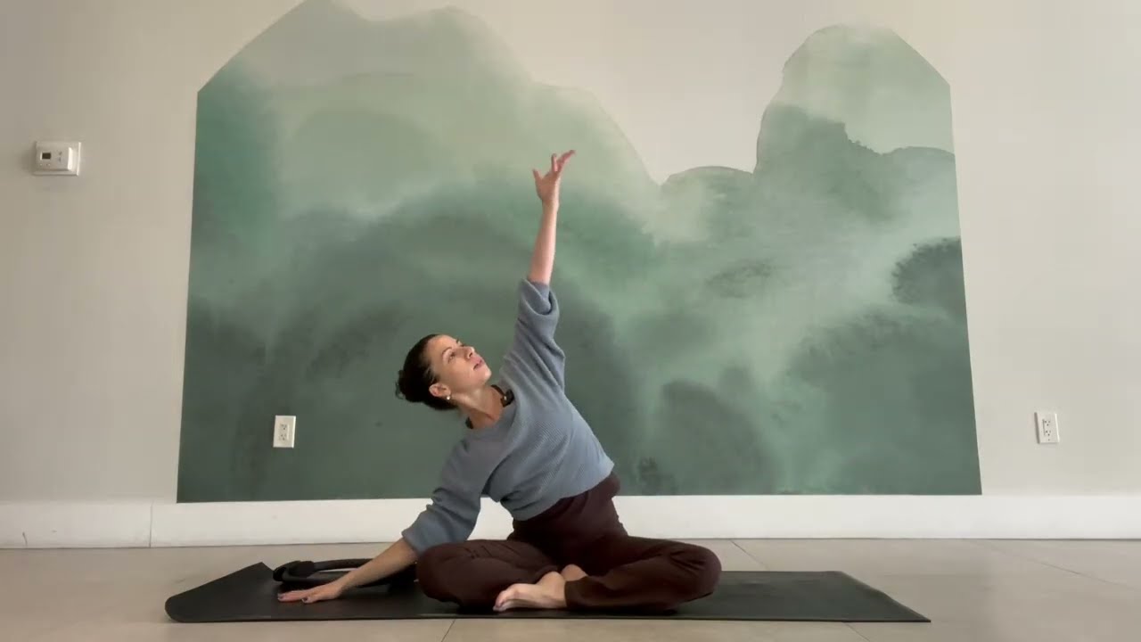 Mat Sequence with Pilates Ring | Mat Pilates Class full body | Pilates Fusion
