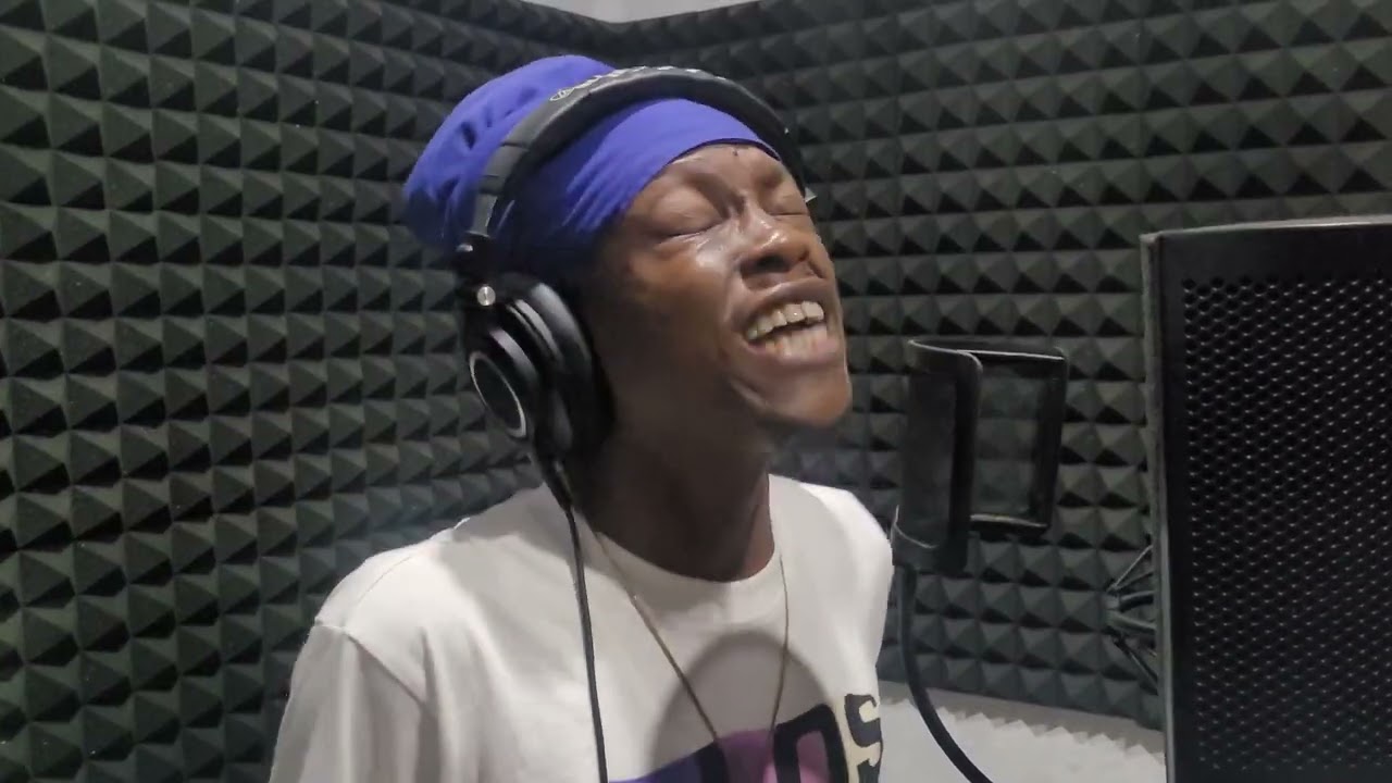 Teflon - sound clash Dubplate[O.L Crocodile Records]Email- fingaoutlaw@yahoo.com