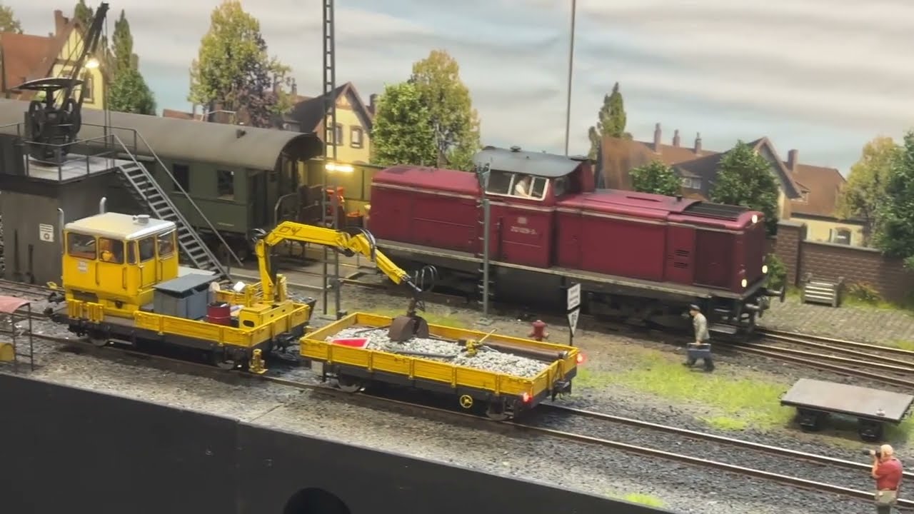Diesel session at super realistic highly detailed model railway engine shop in gauge 1 scale 1/32