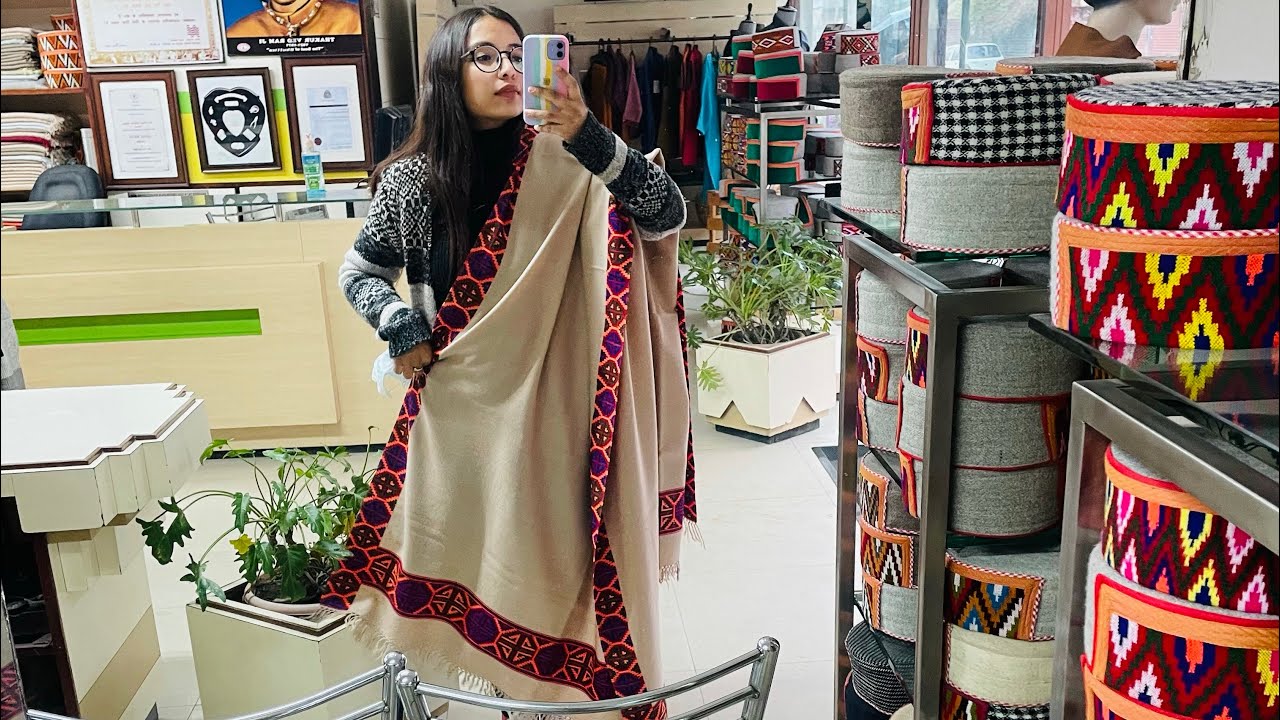 A Visit to Bhuttico Showroom || Kullu Shawls || Traditional || Kinnauri Shawls || Kullu Manali