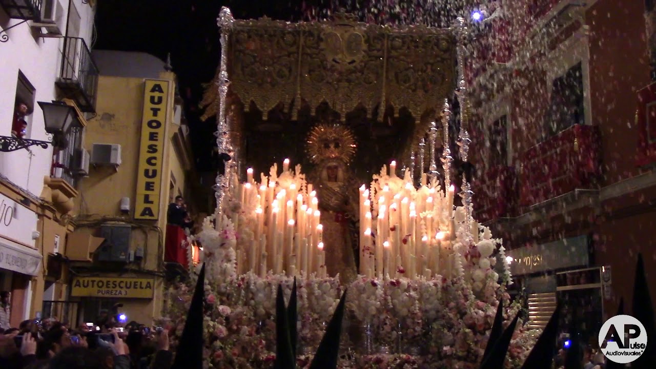 Esperanza de Triana en el Altozano || Madrugá 2018