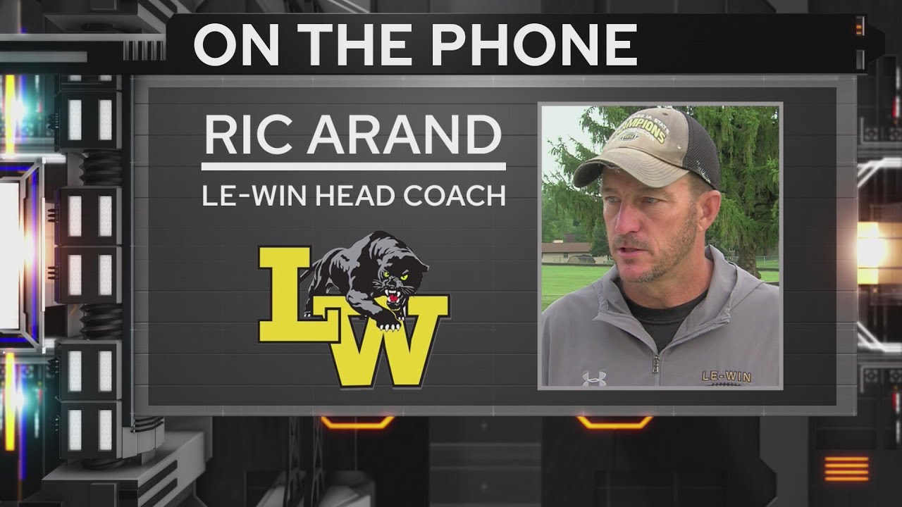 Scott Leber chats with Le-Win Head Coach Ric Arand about team's injuries