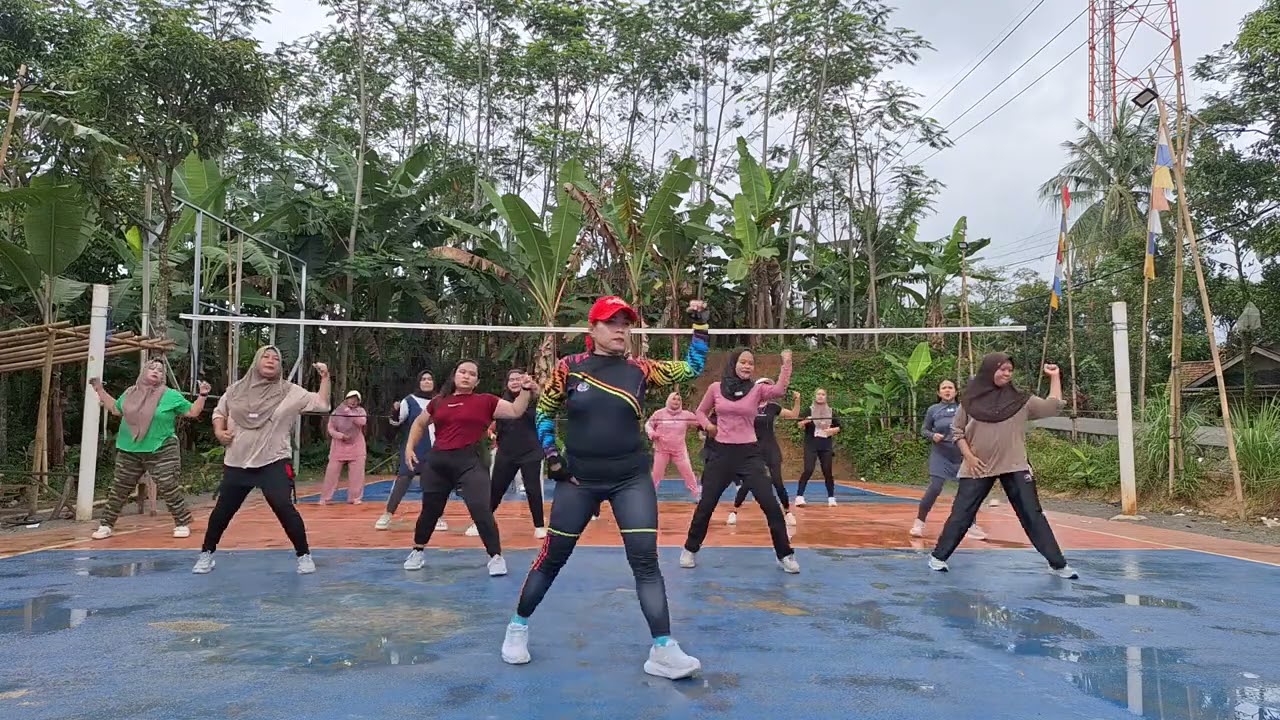 Senam lapangan pemula murni #aerobik #aerobikpemula #senamaerobik 