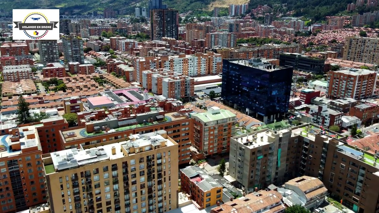 VOLANDO EN DRONE 4K - BOGOTA GRAN METROPOLI N° 3