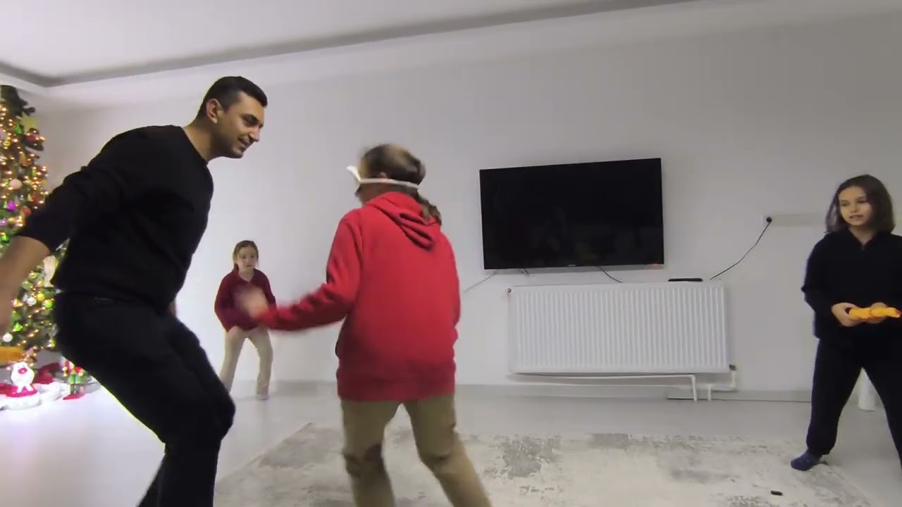 KÖREBE OYNADIK !! İLK YAKALANAN KİM OLDU 
