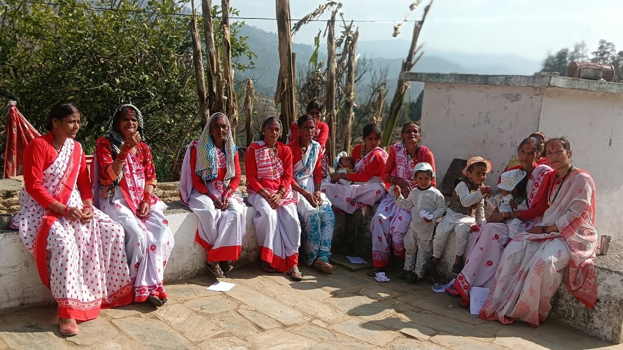 आप सभी को होली की ढेर सारी बधाई और शुभकामनाएं 