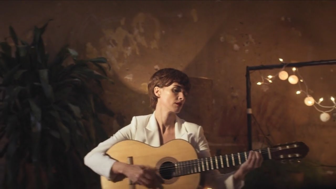 The OA - Soundtrack - Renata plays a guitar HD