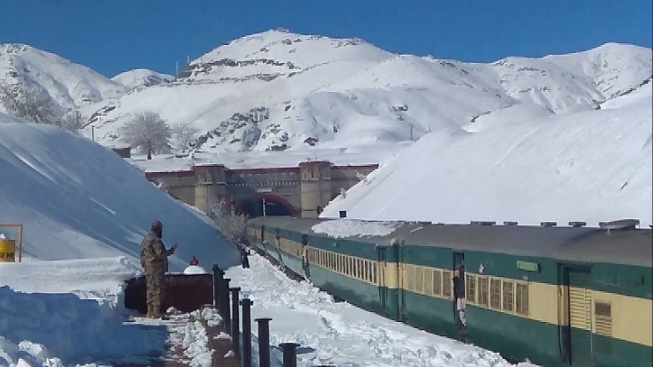 Chaman Passenger Train AT Siberia of Pakistan Shela Bagh Railway Station || Pakistan Railways