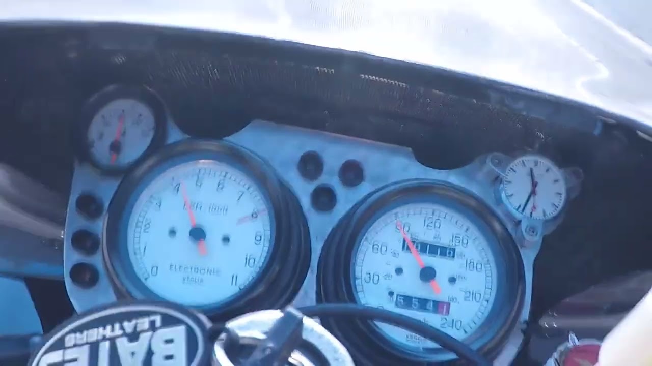 Riding the 1993 Moto Guzzi Daytona 1000 from downtown Seattle to West