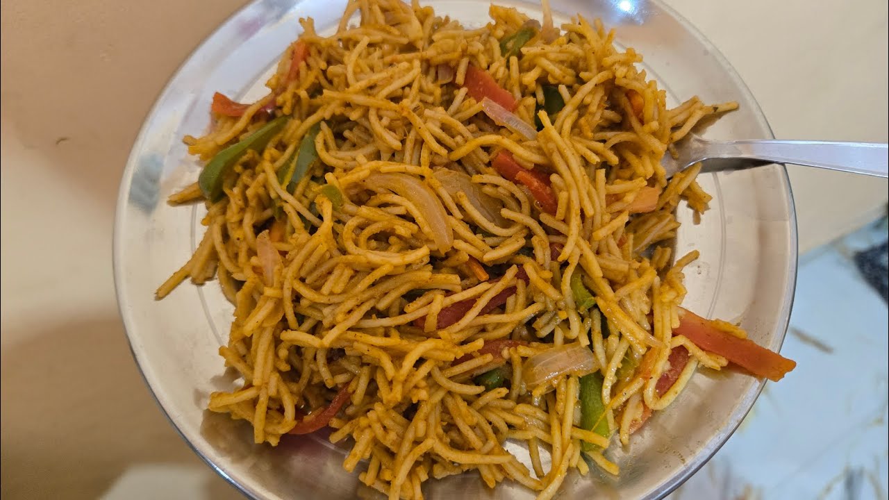 Street Style Chowmein Recipe | इसके बाद आप बाहर मिलने वाली चाउमीन को भूल जाएंगे! 🍜
