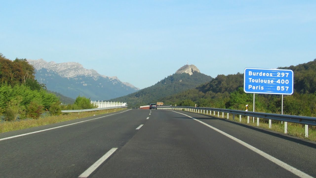Spain: A-1 Etzegarate Pass (Basque Country)