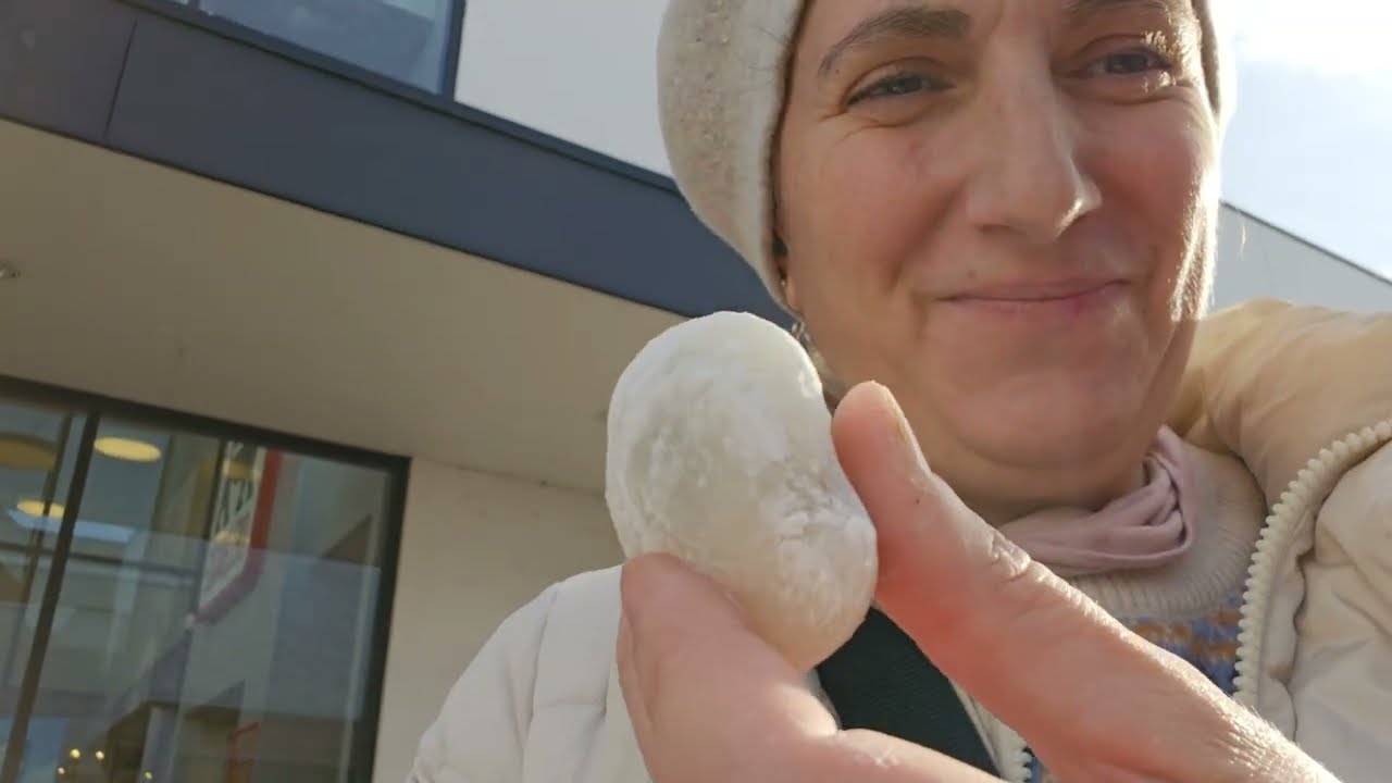 Compra en supermercado típico de Bélgica: Delaize. Es un poco caro pero abre los domingos 😃💰 mochis