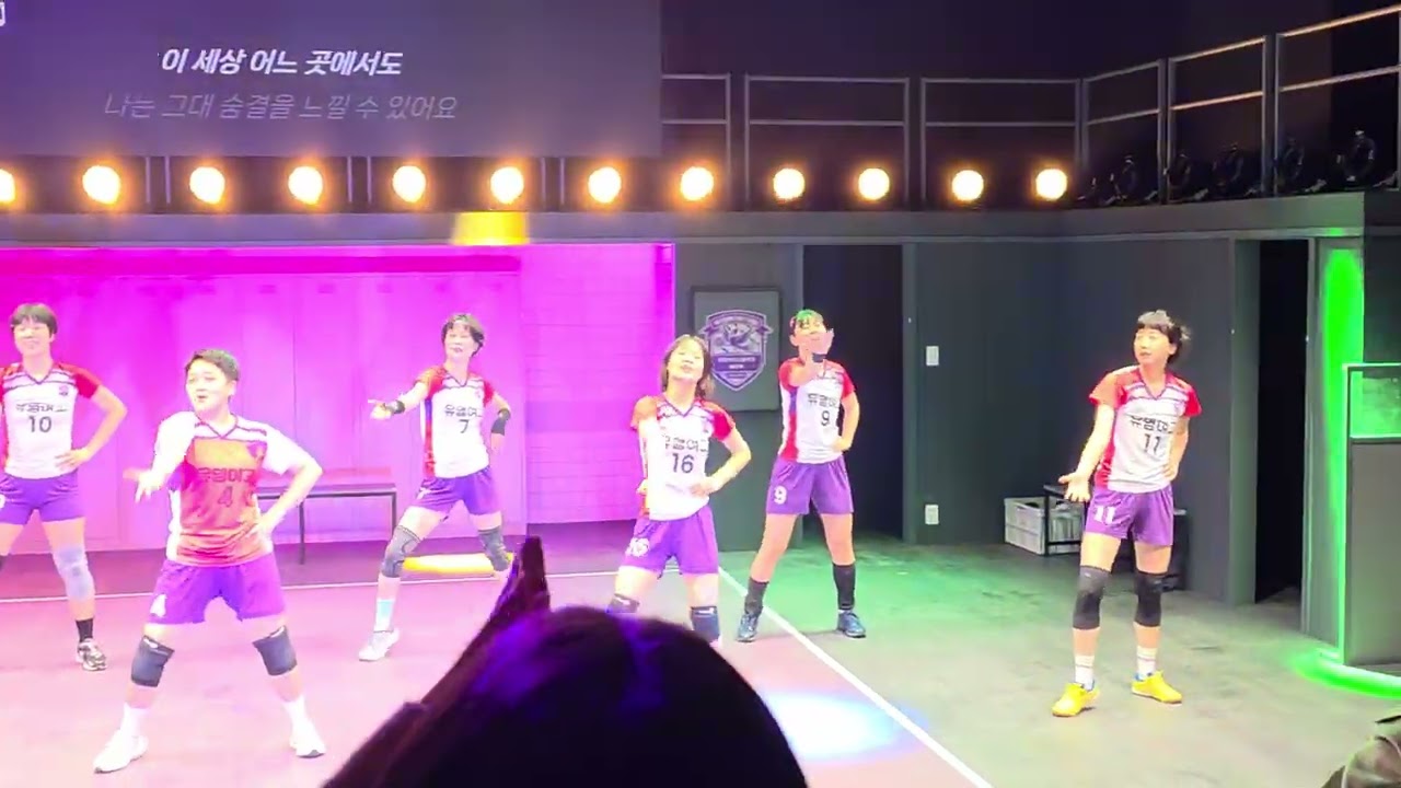 연극 디사이딩 세트 커튼콜 260320  경지은 김섬 이세영 정대진 원채리 라소영 백소정 박수진 한혜진  조승혜작 강윤지 연출 극단Y 창작산실 