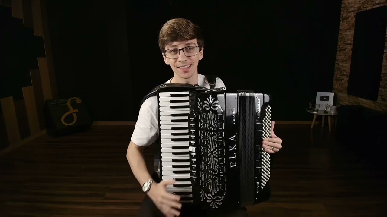 Acordeon Elka 4º com Dupla Ressonância 