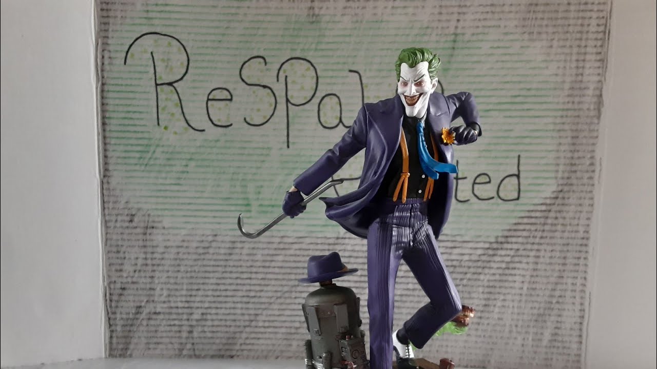 1/10th scale joker by ironstudios