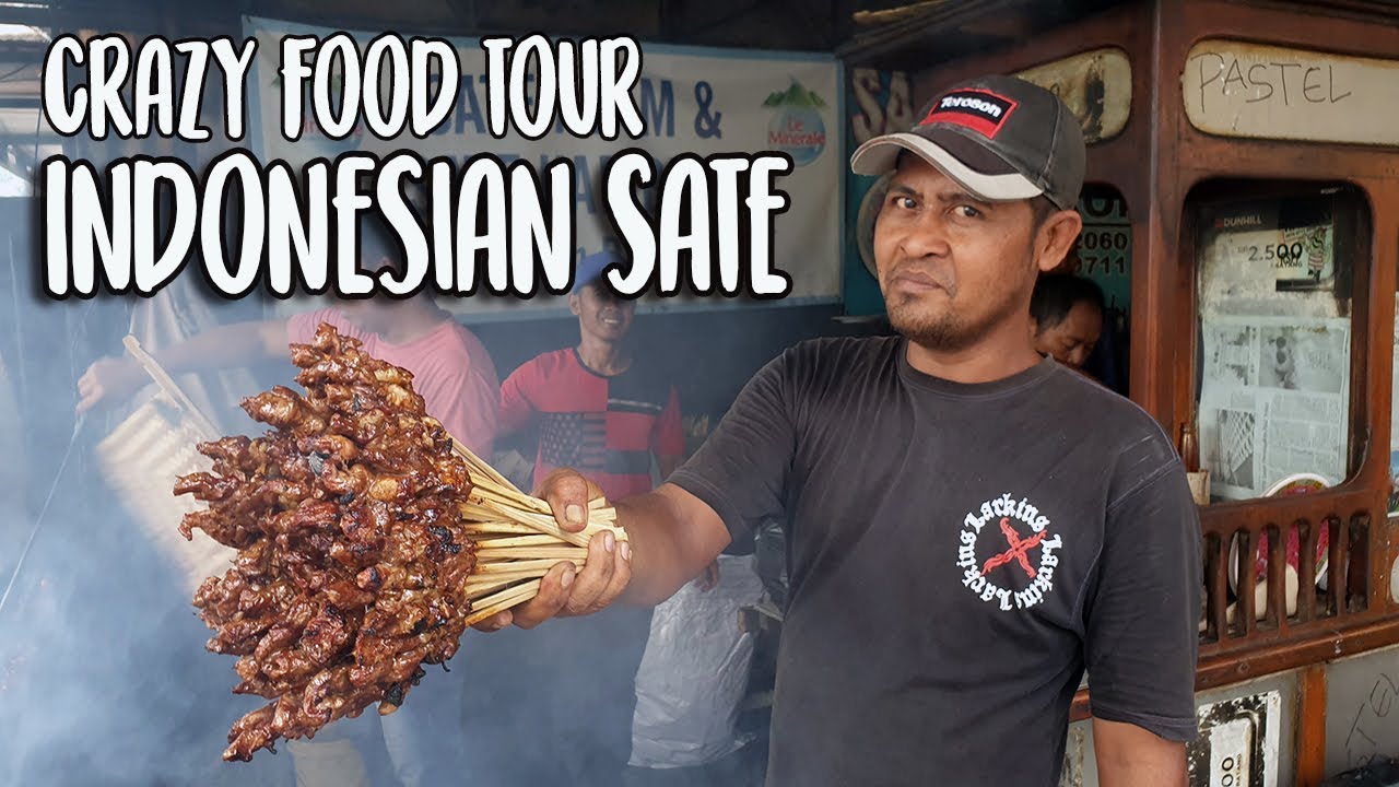 AMAZING Indonesian sate (satay) TASTY Indonesian street food in Jakarta (Es podeng/ Gorengan)