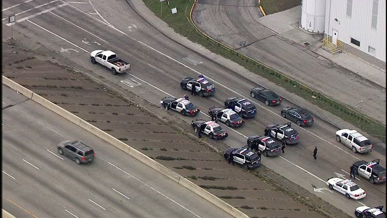 RAW VIDEO: Truck leads police on chase out of southeast Houston