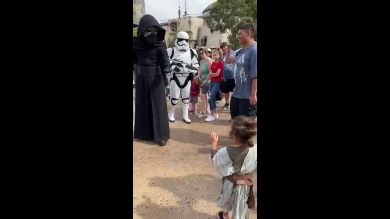 Disneyland Galaxy’s Edge; A Ky and Kylo Ren & First Order Encounter