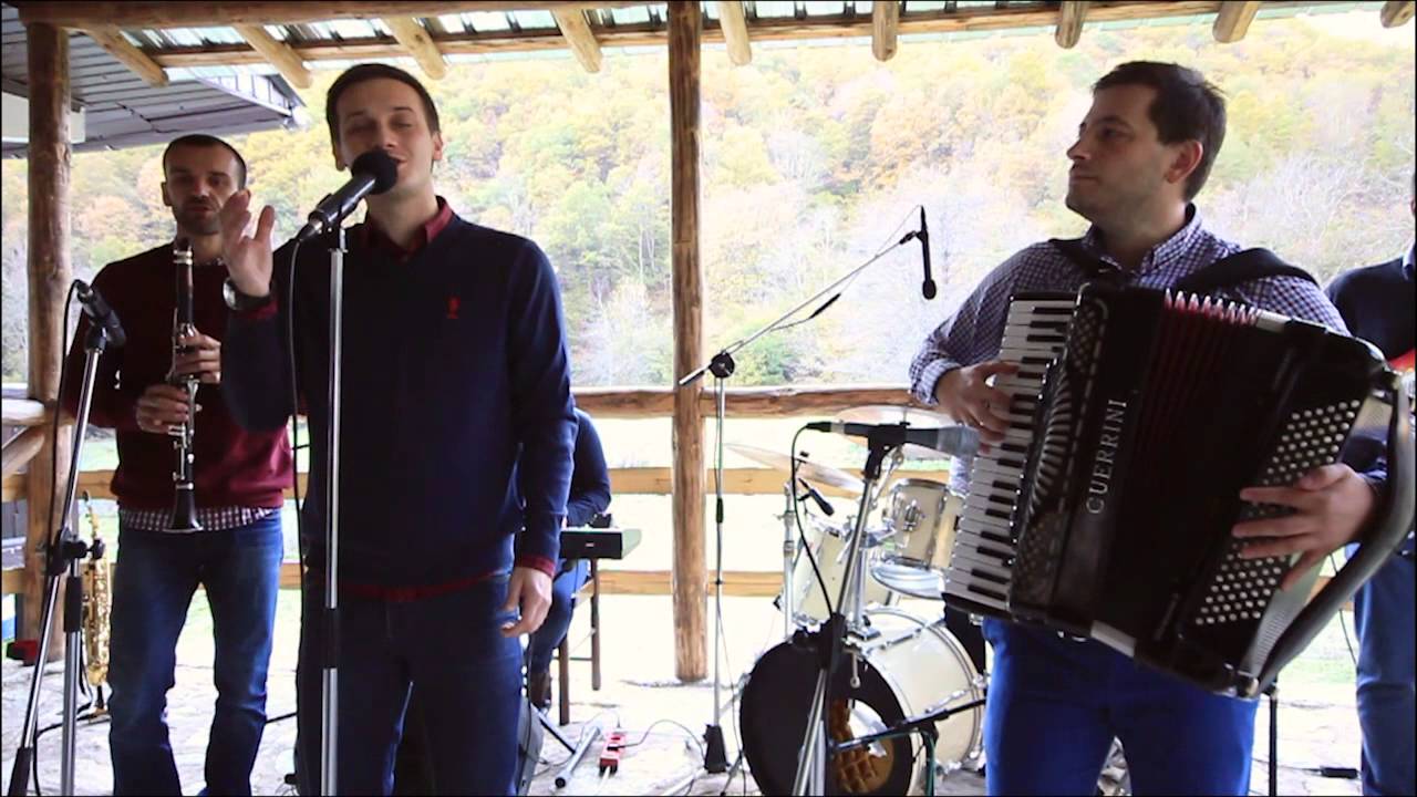 VLATKO MILADINOSKI  &  INTERMEZZO BAND - AJDE DA SI RECEME EDNA PESNA