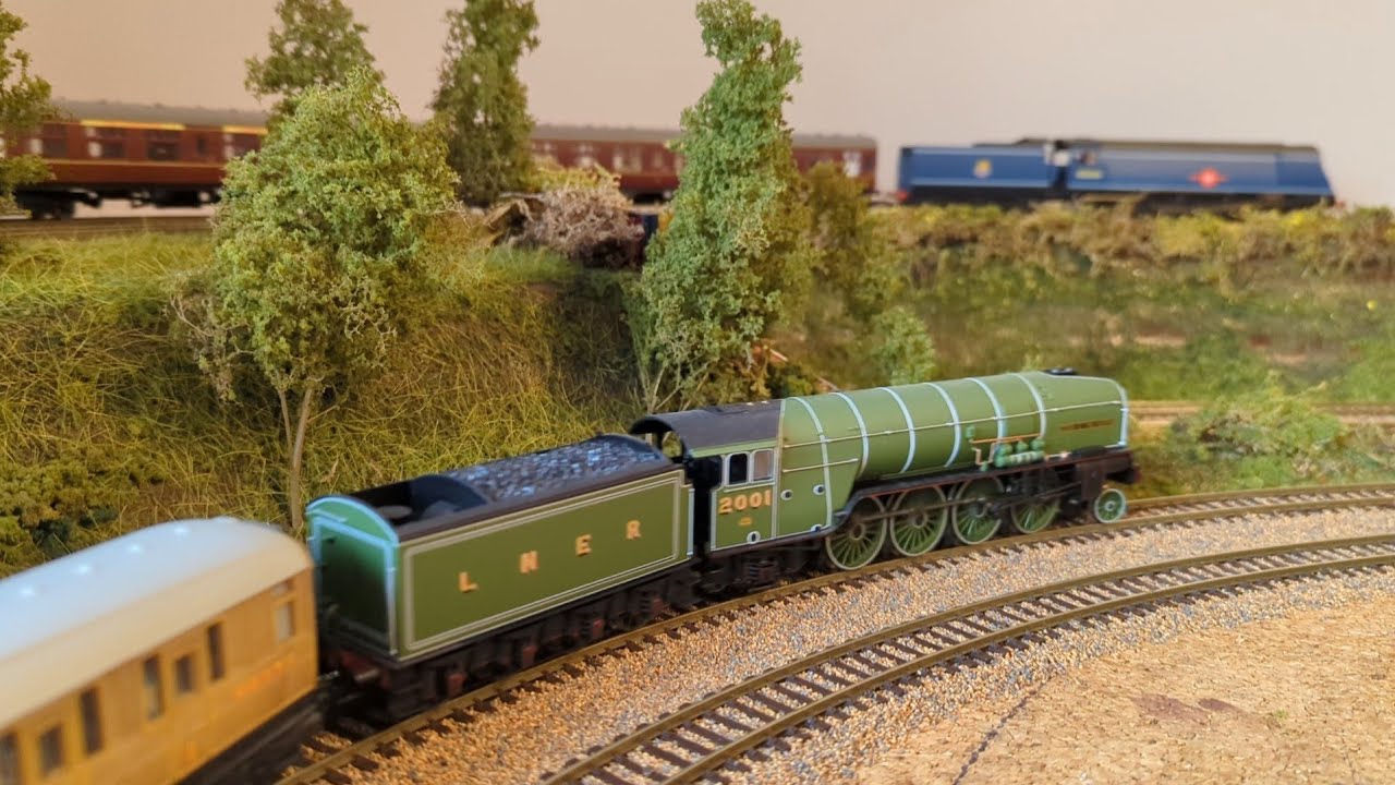 Greenhill Junction - Scenic work between the station and the bridges - Video 61