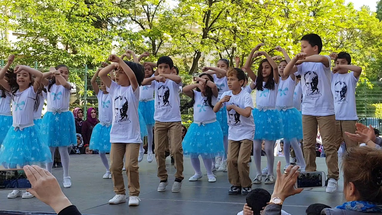 Mavi boncuk 23Nisan Rahmiye Malcıoğlu İlköğretim okulu 3/C Sınıfı