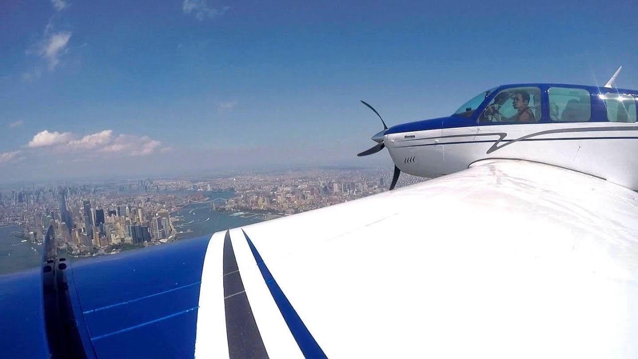 Flying NEW YORK CITY in a BEECHCRAFT BONANZA