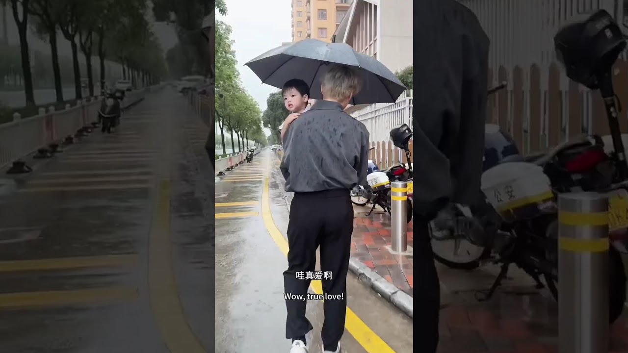 潘爸一早送lewen宝宝去上学，下雨后背都淋湿了！2岁宝宝自己开开心心走进校门上学爸妈好安心！潘爸乐文vlog｜baby lewen&pan#dadlife#babyboy#familylove