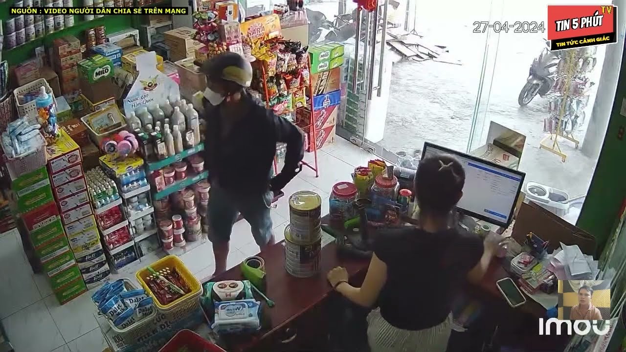 Thấy Dễ Ăn Là Trộm Không Bỏ Qua Đâu.