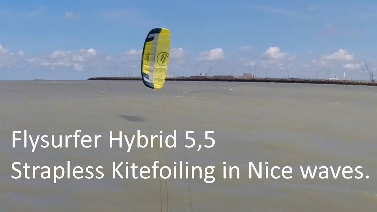 Kitefoiling with flysurfer hybrid 5,5 in nice waves.