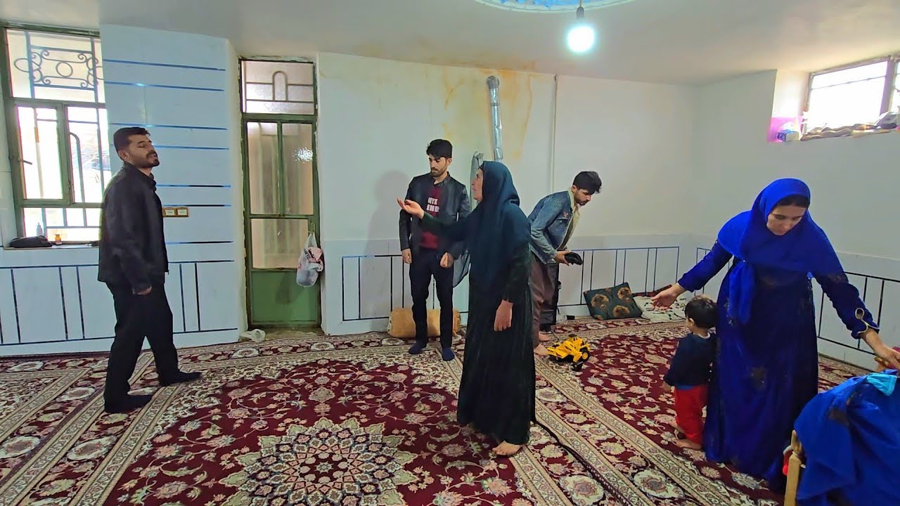 Family vs. Hashem. Hashem angry with Ashraf.